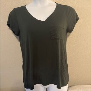 Cable & Gauge Dark Green V-Neck Tee with Pocket Size XL